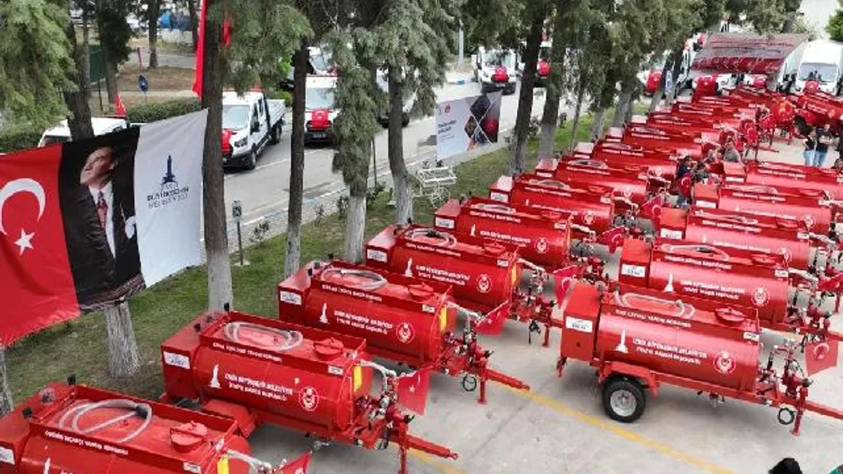 İzmir'de afetlere karşı güçlü adım... Orman köylerine 125 su tankeri