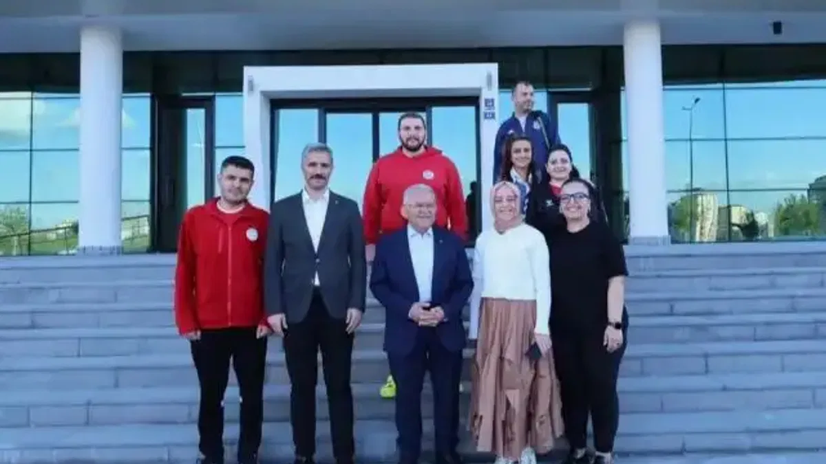 Köşk Sosyal Yaşam Merkezi Başkan Büyükkılıç'ı ağırladı